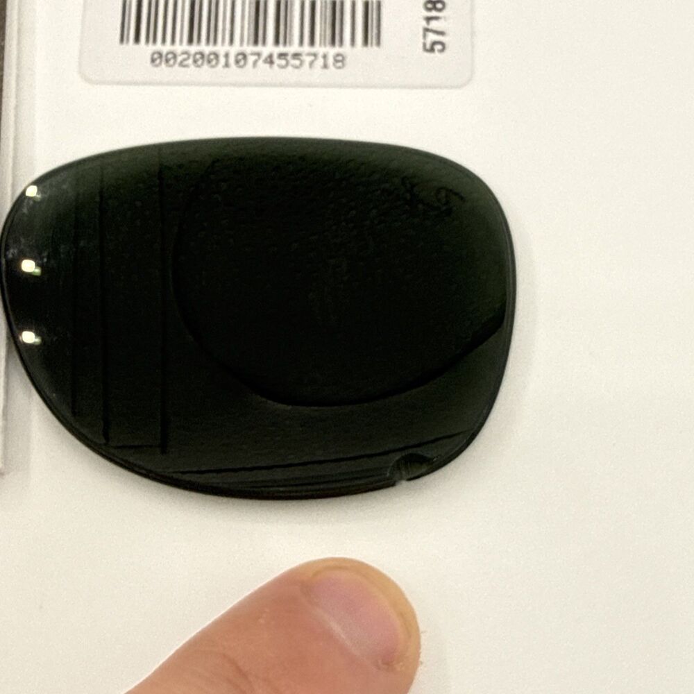 Ray Ban RB2132 Polarized Grey 001 Replacement RIGHT LENS ONLY 55mm *Has Chip* - Picture 4 of 10